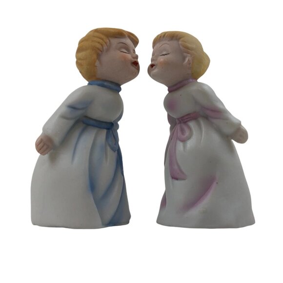 Vintage UCGC Korea Ceramic Kissing Boy Girl Figurines 3.5in Pink Blue - Picture 10 of 10